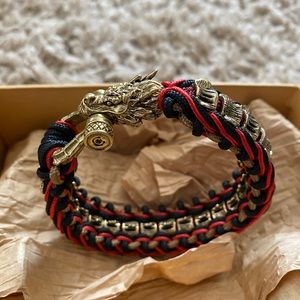 Custom made paracord bracelet “Golden Spine Dragon”